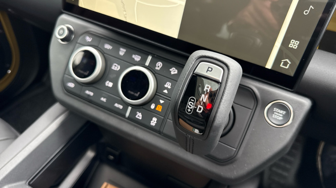 Land Rover Defender 3.0 D350 Trophy Edition Deep Sandglow 110 5dr Auto Diesel Estate - Image 13